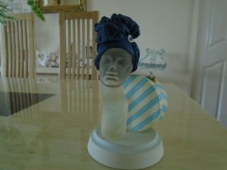 Art Deco Style Ladies Head Very Unusually.  Hight 7 Inch