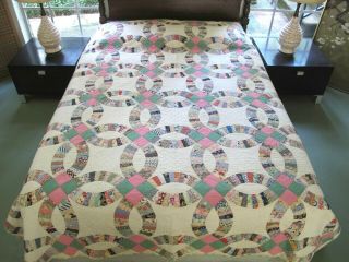 Needs Tlc: Vintage Hand Pieced & Quilted Feed Sack Wedding Ring Quilt; 92 " X 79 "