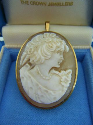 A 9ct Gold Italian Naples Assayed Hand Carved Cameo Pendant & Brooch.  Attractive