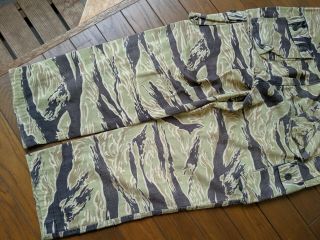 gold tiger stripe trousers HAMA zipper / tiger camo / vietnam war era 11