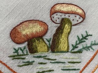 Gorgeous Set 6 Vintage Linen Tablemats & Napkins Hand Embroidered Fungi Mushroom 3