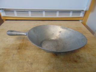 Vintage/antique General Store Scoop 3827