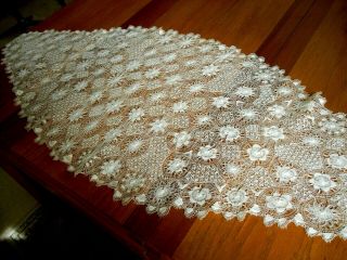 Vintage Bobbin Lace Mantilla Veil / Heirloom Quality / White/ Made in Portugal 2