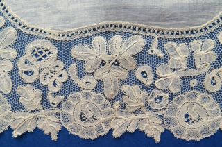 VICTORIAN HONITON LACE HANDKERCHIEF WITH POINT GROUND & MONOGRAM 4