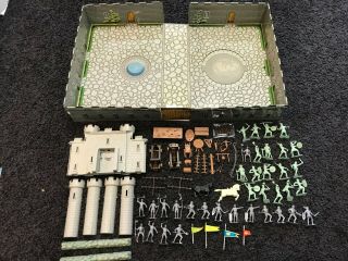 1968 Marx Carry All Action Fighting Knights Play Set With Tons Of Figures Parts