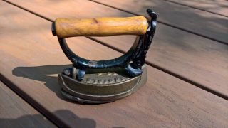 Antique Miniature Sad Iron Sensible 6 N.  R.  Streeter & Co Two Pc.  Wood Handle 2