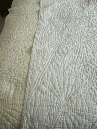Vintage Hand Stitched Durham Shabby Chic Country Quilt - Pale Lemon/white