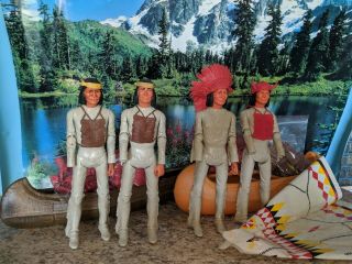 Johnny West Indians,  Tepee,  Marx Canoe,  Geyper Canoe.