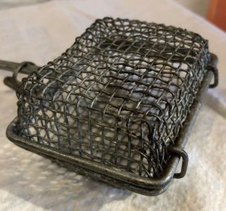 Vintage Primitive Old Soap Saver Wire Mesh Basket Handle Laundry Farmhouse Decor 7