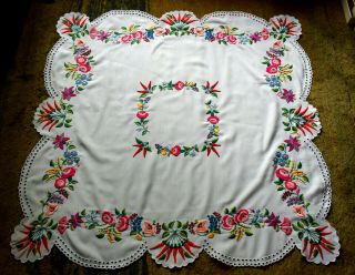 Vintage Hungarian Kalocsa Hand Embroidered Richelieu Tablecloth 97x99cm