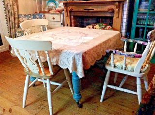 Vintage Cream Irish Linen Tablecloth With Hand Worked Embroidery & Crochet