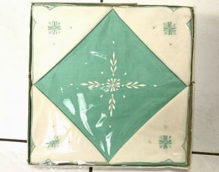 Vintage Boxed Embroidered Green Cream Irish Linen Tablecloth 4 Matching Napkins