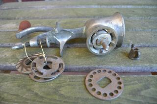 Vintage Winchester Repeating Arms Co.  Cast Iron Meat Grinder W32 Counter Clamp 5