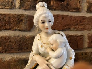 Vintage Capodimonte Porcelain of Mother and Child,  gold plated 3