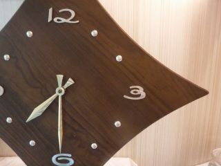 VINTAGE Mid Century Modern Wall Clock w Faux Wood Grain Face - 3