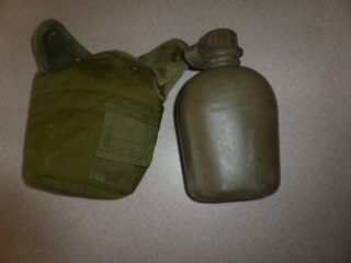 Vintage Us Army Plastic Canteen Water Container Cover Say 77