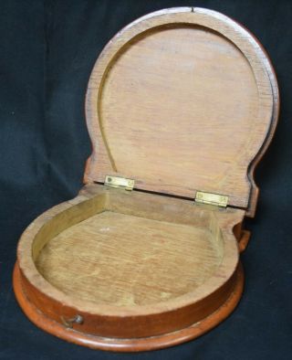 English Horseshoe - Form Cribbage Storage Box and Scoreboard,  19th Century 6