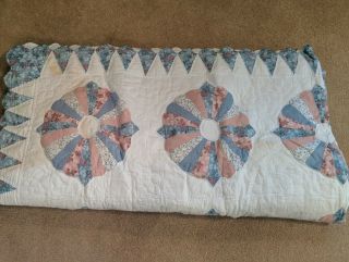 Vintage Dresden Plate Quilt Hand Sewn