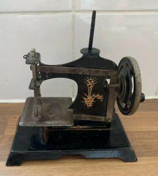Vintage Antique Toy Sewing Machine Possible Casige 30s 40s ?