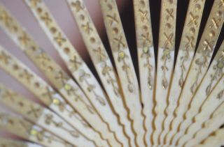 75 OFF ANTIQUE EARLY 19 C FRENCH SILK FAN GOLD COLORED HAND PAINTED RR575 4