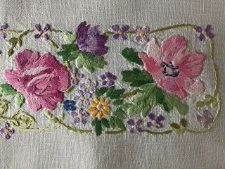 Pretty Vintage Linen Hand Embroidered Tray Cloth Florals