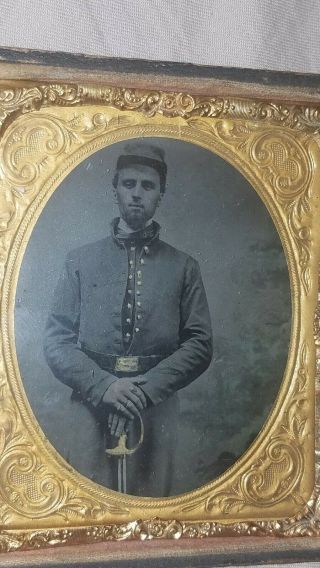 RARE 1860s CIVIL WAR SOLDIER ARMED WITH SWORD Hard Cased IMAGE 2