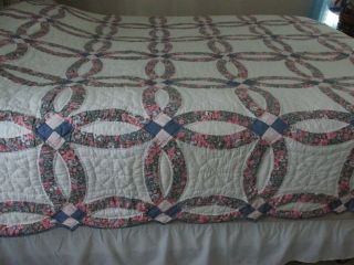 Vtg.  Antique Double Wedding Ring Quilt 87  X 96 " Shabby Blue And Pink