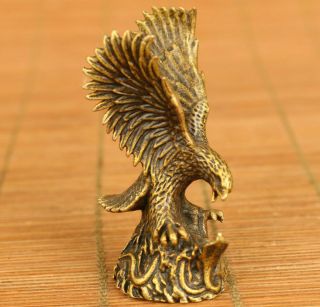 Asian Old Bronze Hand Carved Eagle Statue Figure Noble Table Home Decoration