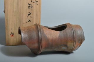 T4241: Japanese Bizen - Ware Bamboo Joint - Shaped Flower Vase Ikebana W/signed Box