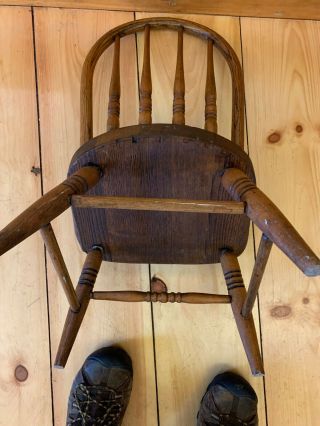 Antique Vintage Old Wooden Child ' s Bentwood Chair Primitive Country Bow Back Oak 8