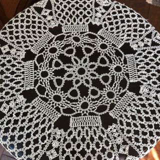 Antique Tatted Lace Tablecloth Linen Cotton Round French Vintage Tatting Trim 5