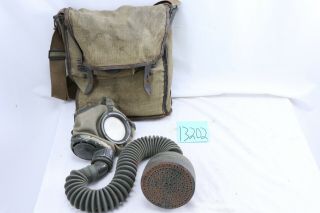 Early Wwii German Gas Mask & Bag