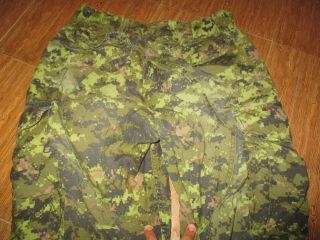 CANADIAN CADPAT ISSUE COMBAT PANTS SIZE 34,  Very Good 8