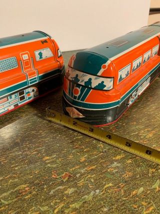 Vintage Wolverine Express tin litho 2 piece train set 2