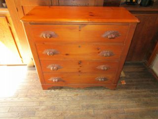 Victorian Solid Pine 4 Drawer Dresser With Carved Chectnut Handles / Pull N/r