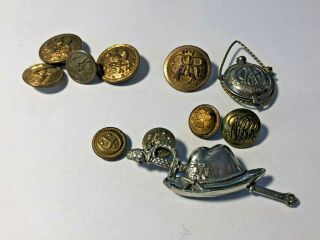 Civil War Buttons And Pin - Company A 5th Michigan Infantry