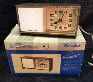 Vintage Mid Century Westclox Moon Beam Flash Alarm Clock 22108