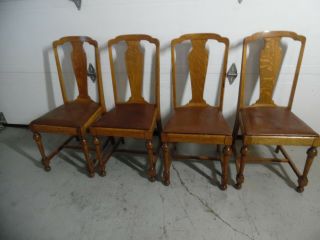 Antique Set Of 4 Matching Oak T Back Style Chairs – Finish