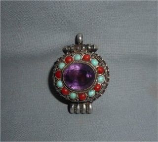 Old Nepal Tibet Top Aged Silver Buddhist Amulet Gau With Amethyst Inlay