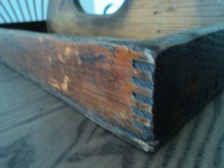 antique primitive old farm wooden tote caddy carrier divided finger joint box 4