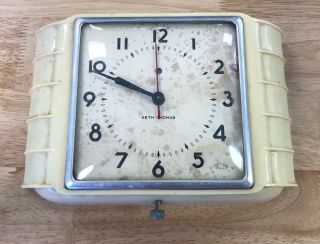 Seth Thomas Vintage Bakelite Wall Clock,  Does Not Work