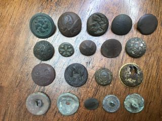 Group Of Dug Civil War Eagle Buttons Flower Buttons & 1 - Piece Buttons