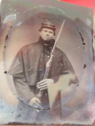 Civil War Soldier W/ Rifle - Ambrotype - From Hampshire Estate 1