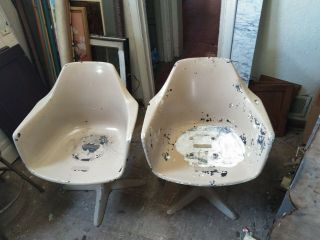 Pair Vintage Burke Inc Mid Century Modern Fiberglass W/ Aluminum Base Chairs