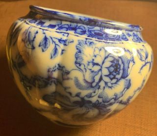 A Vintage Wedgwood Blue & White Porcelain Vase Pot With Lotus Flower