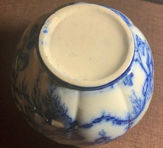 A Vintage Wedgwood Blue & White Porcelain Vase Pot with Lotus Flower 6