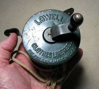 ANTIQUE LOWELL CLOTHES LINE REEL PATENTED 1914 Metal Wall Mount Turn Crank Cord 2