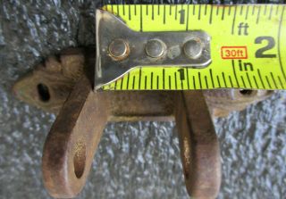 SET OF 4 ANTIQUE CAST IRON SWING ARM CURTAIN ROD MOUNTING BRACKETS OIL LAMP 5