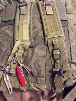Us Medium Alice Pack With Shoulder Straps And Swiss Army Knife