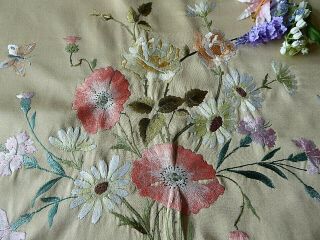 VINTAGE HAND EMBROIDERED PICTURE PANEL - FLORAL BOUQUET 4